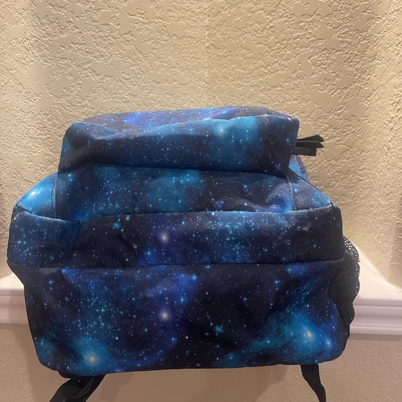 Jansport Backpack Great condition - Picture 5 of 8
